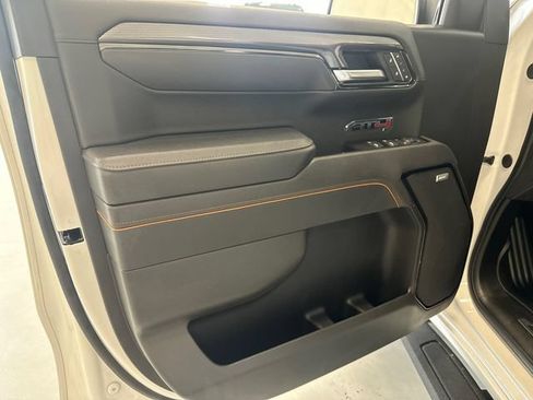 Used 2025 GMC Sierra 1500 AT4 w/ AT4 Premium Package AWD/4WD image 22