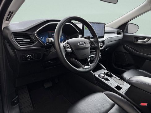 Used 2024 Ford Escape Platinum image 16