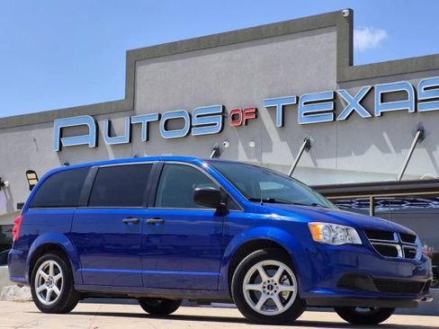 Used 2019 Dodge Grand Caravan SE w/ UConnect Hands-Free Group FWD image 1