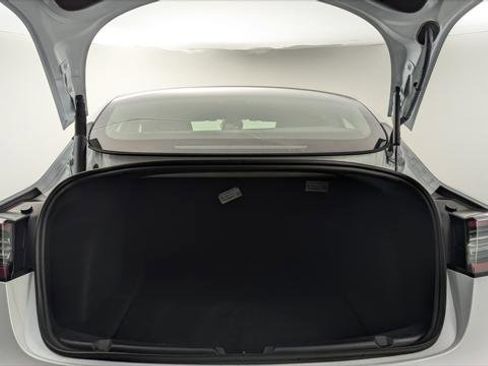 Used 2023 Tesla Model 3 Standard Range image 17