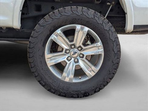 Used 2019 Ford F150 Platinum w/ Equipment Group 701A Luxury AWD/4WD image 9