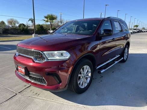 Used 2023 Dodge Durango SXT Launch Edition image 3
