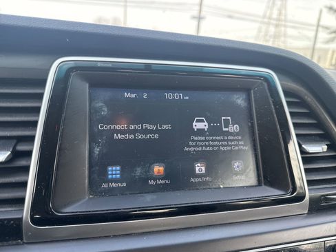 Used 2018 Hyundai Sonata SE image 17