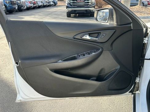 Used 2020 Chevrolet Malibu LS image 26