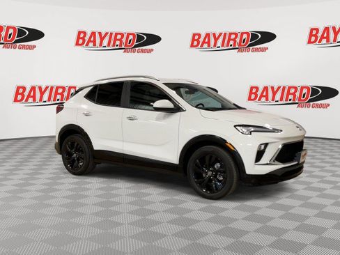 Used 2024 Buick Encore GX Sport Touring w/ Comfort Package FWD image 3