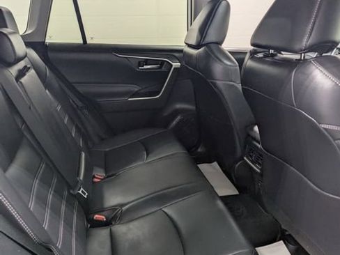 Used 2021 Toyota RAV4 XLE Premium image 13