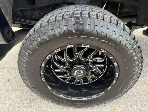 Used 2019 Chevrolet Silverado 2500 High Country w/ Duramax Plus Package AWD/4WD image 44