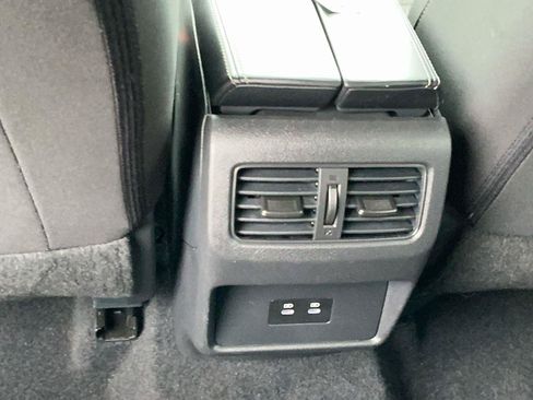Used 2025 Nissan Rogue SV AWD/4WD image 20
