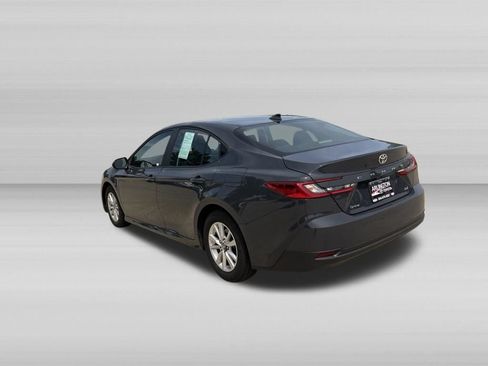 Used 2025 Toyota Camry LE FWD image 6