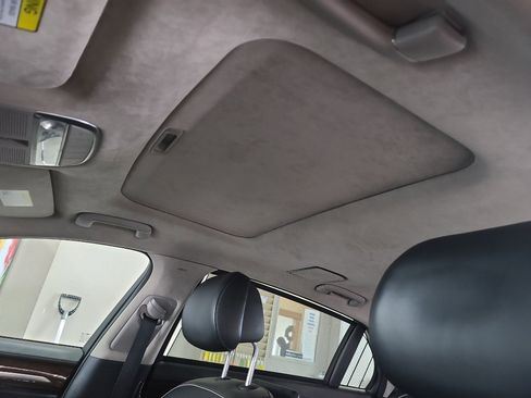 Used 2018 Genesis G90 5.0 Ultimate image 10