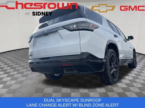 Used 2021 Chevrolet Traverse Premier w/ Redline Edition image 13