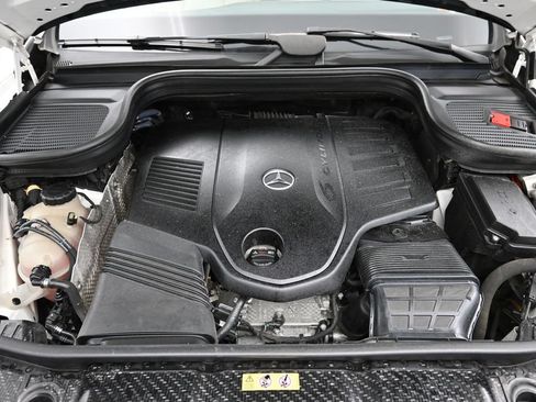 Used 2022 Mercedes-Benz GLS 450 4MATIC image 18