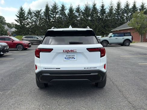 Used 2026 GMC Terrain Elevation w/ Black Edition AWD/4WD image 5