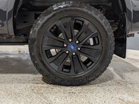 Used 2019 Ford F150 XLT w/ Equipment Group 302A Luxury AWD/4WD image 12