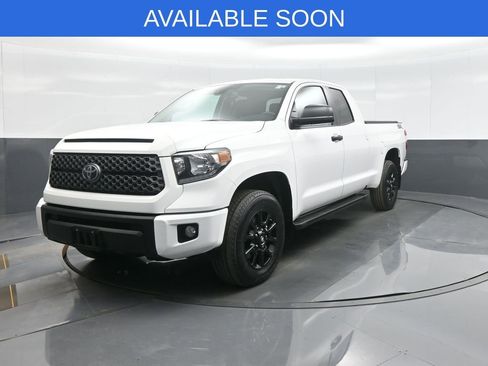 Used 2020 Toyota Tundra SR5 w/ SX Package image 3