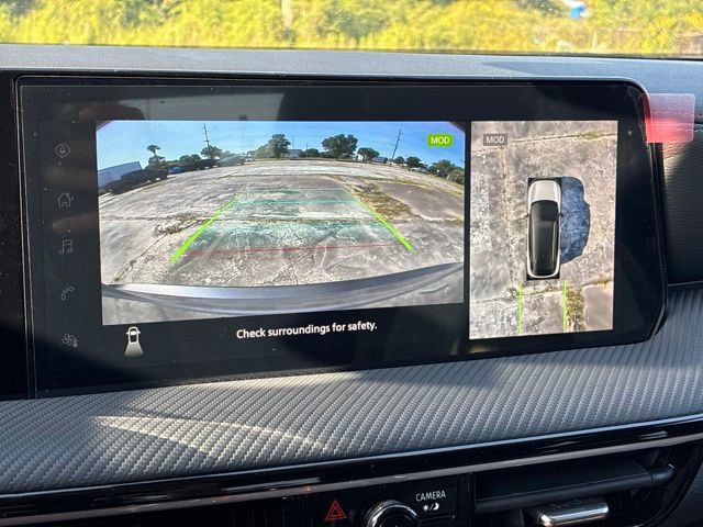 Used 2025 Nissan Kicks SR FWD image 32