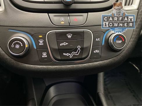 Used 2024 Chevrolet Malibu LS image 29