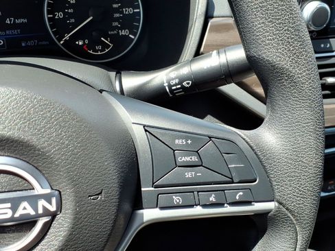 Used 2024 Nissan Altima 2.5 SV FWD image 20