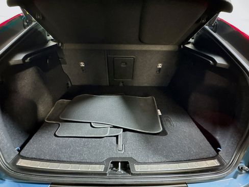 Used 2023 Volvo C40 P8 Recharge Plus image 25