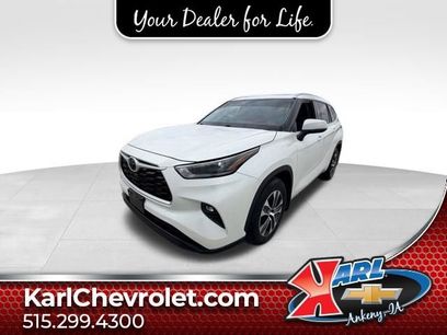 Used 2021 Toyota Highlander XLE