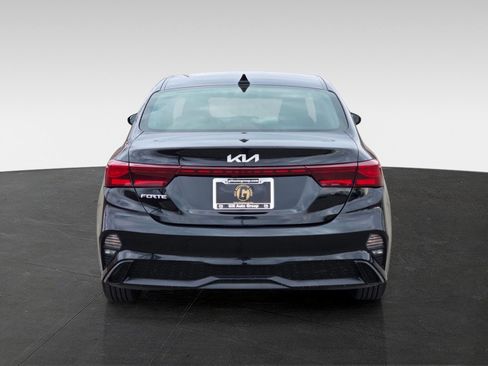 Used 2024 Kia Forte LXS image 5