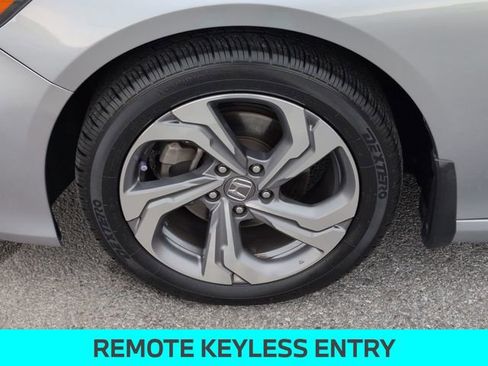 Used 2020 Honda Accord EX image 11
