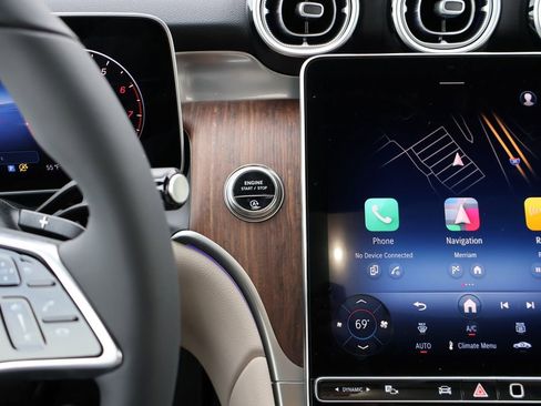 New 2026 Mercedes-Benz GLC 300 4MATIC image 30