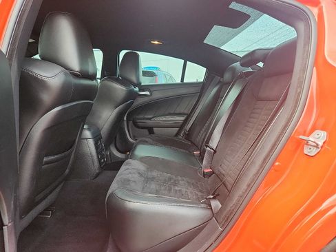 Used 2019 Dodge Charger Scat Pack w/ Daytona Edition Group RWD image 10