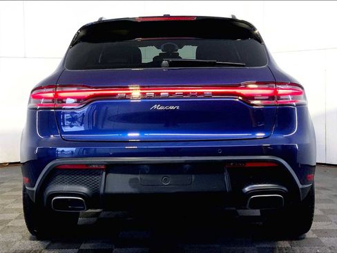 Certified 2025 Porsche Macan image 6