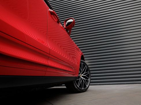 New 2025 Porsche Macan image 22