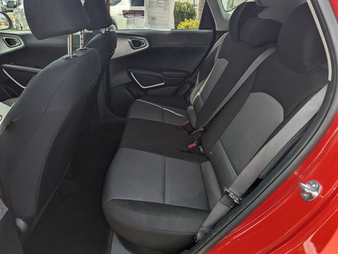 Used 2024 Kia Soul LX w/ Option Group 015 FWD image 8