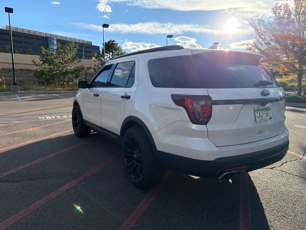 Used 2016 Ford Explorer Sport w/ Equipment Group 401A AWD/4WD image 4