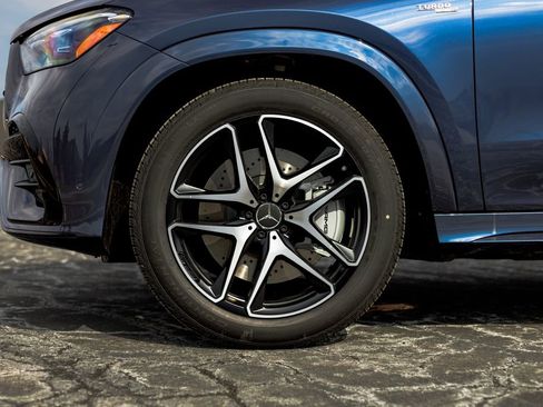 New 2026 Mercedes-Benz GLE 53 AMG 4MATIC Coupe image 12