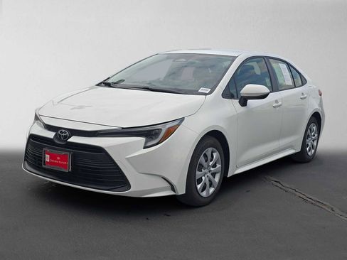 Certified 2026 Toyota Corolla LE FWD image 7