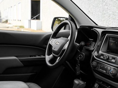 Used 2021 Chevrolet Colorado W/T w/ WT Convenience Package image 19