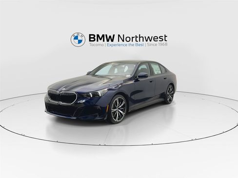 New 2026 BMW 540i xDrive w/ Executive Package image 9