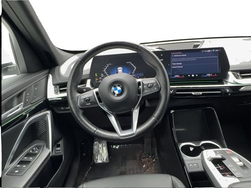 Used 2025 BMW X1 xDrive28i AWD/4WD image 35