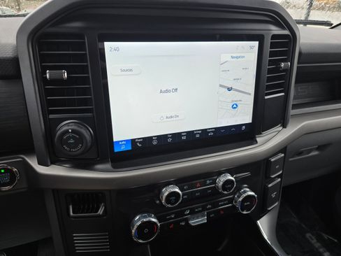 Used 2025 Ford F150 Lightning XLT image 27