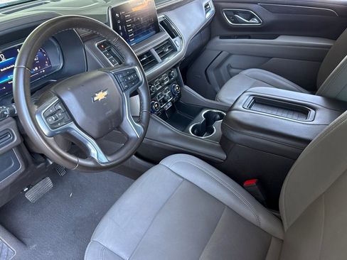 Used 2024 Chevrolet Suburban LT image 10