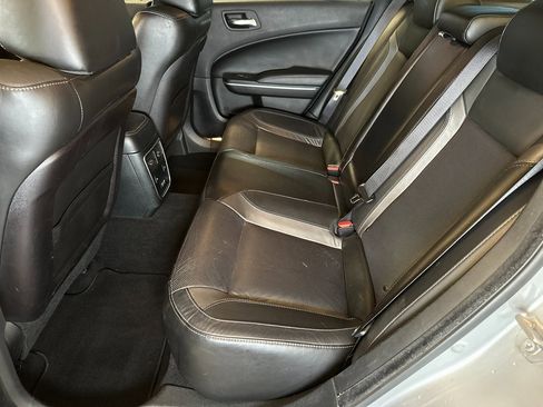 Used 2019 Dodge Charger SXT w/ Leather Interior Group image 20