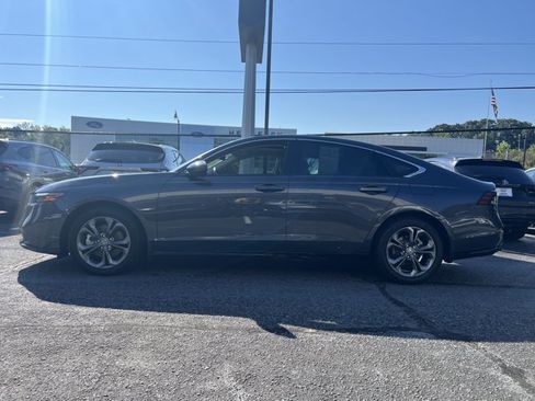 Used 2024 Honda Accord EX-L image 2
