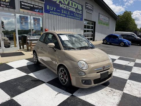 Used 2012 FIAT 500 Sport w/ Safety & Convenience Pkg FWD image 4