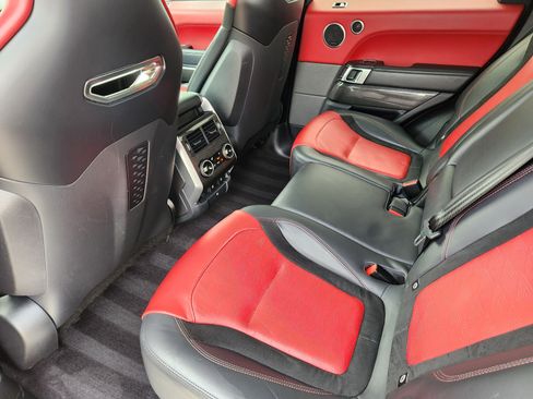 Used 2019 Land Rover Range Rover Sport SVR image 30