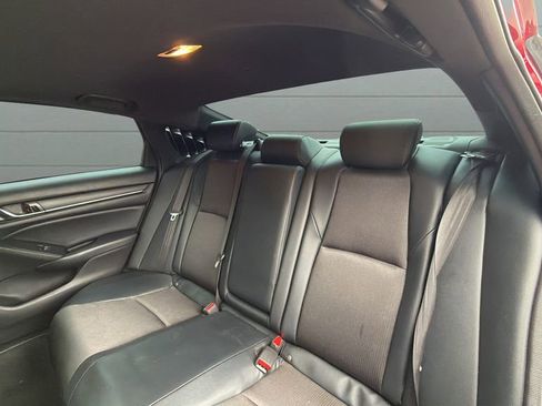 Used 2018 Honda Accord Sport image 26