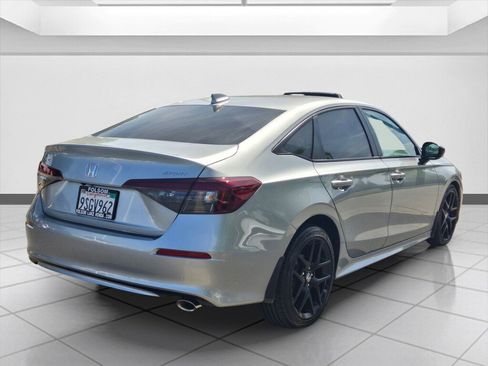 Used 2025 Honda Civic Sport image 5