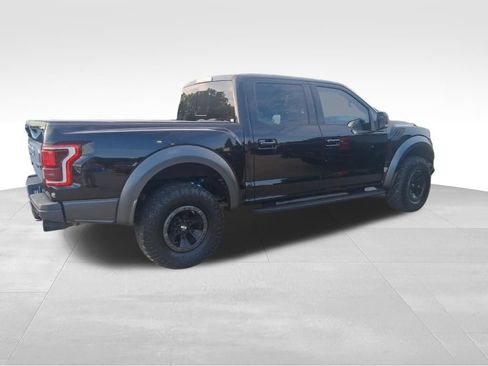 Used 2018 Ford F150 Raptor w/ Equipment Group 802A Luxury AWD/4WD image 3