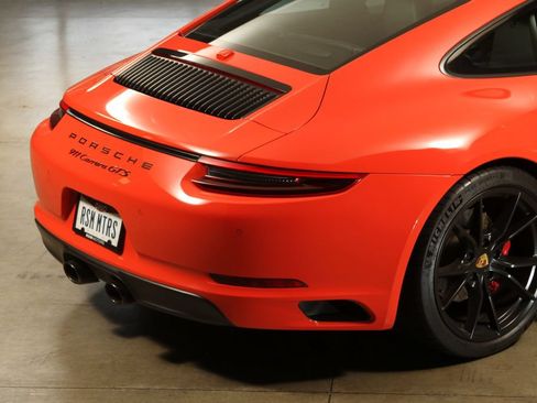 Used 2017 Porsche 911 Carrera GTS RWD image 8