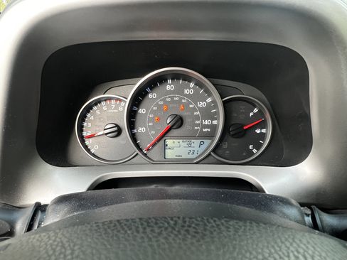 Used 2016 Toyota RAV4 LE image 21