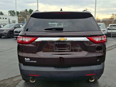 Used 2021 Chevrolet Traverse LT image 5