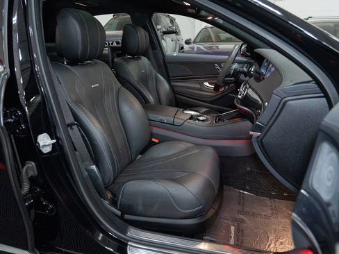 Used 2016 Mercedes-Benz S 63 AMG 4MATIC Sedan image 39